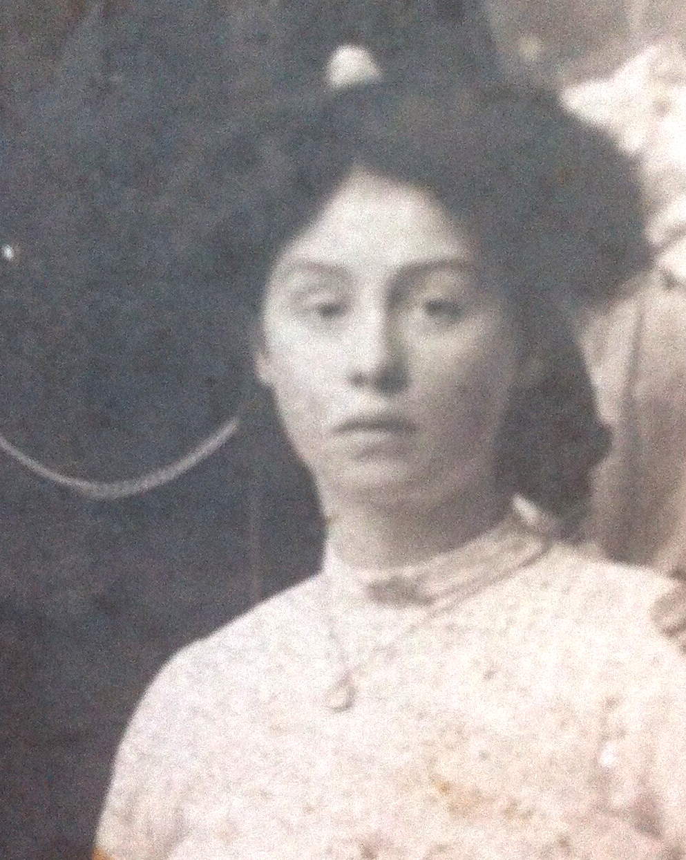 Photo of photos/Mary McLennan b1888 Edn portrait